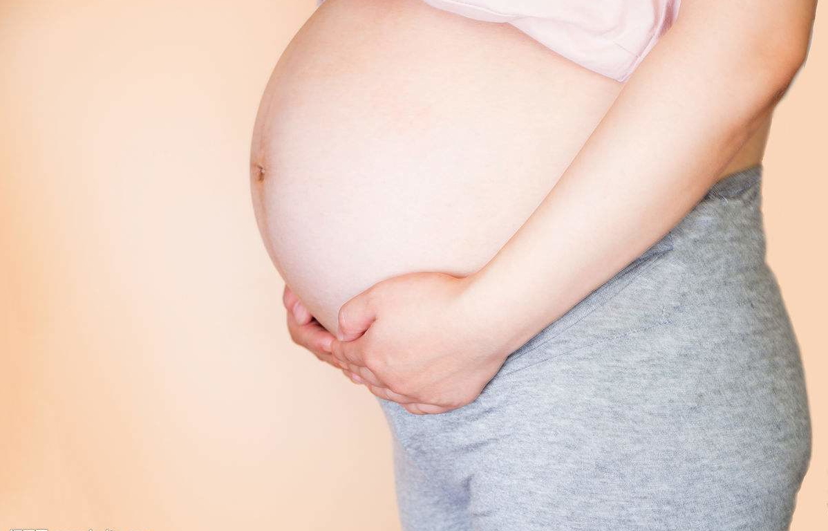 母乳分析仪厂家谈生活中辐射对孕期胎儿的影响