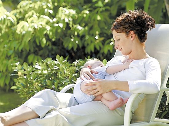 母乳检测仪谈妈妈哺乳期的注意事项