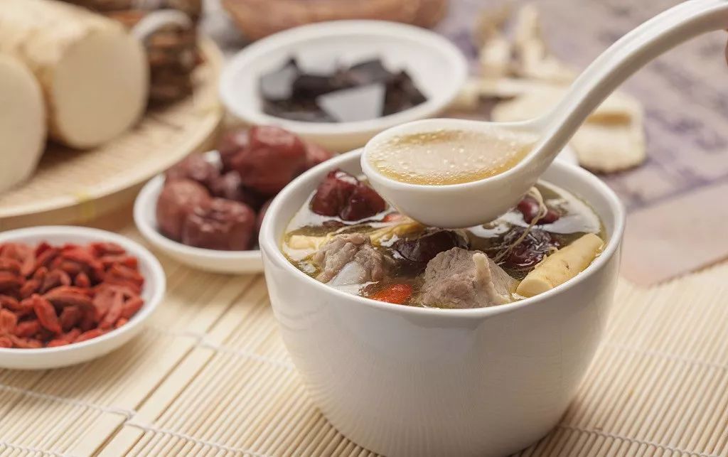 母乳分析仪厂家科普哺乳期妈妈们那些食物不能多吃