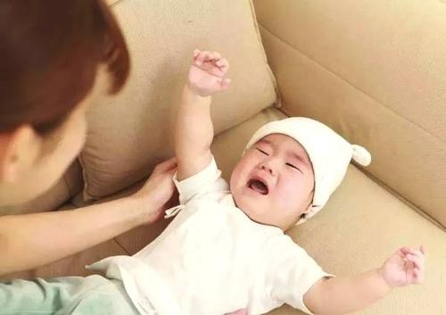 母乳分析仪检测金标准如何让宝宝在晚上不哭闹呢