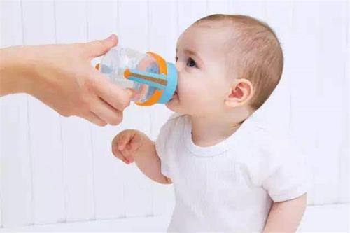 乳汁分析仪器价格吃母乳的宝宝是不是就不用喝水了呢